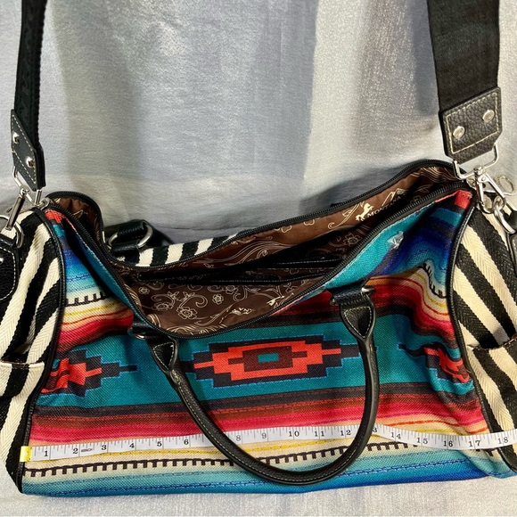 Montana West Weekender Aztec and Striped Canvas Boho Bag - Picture 7 of 10